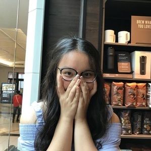 Meet your Posher, Linh